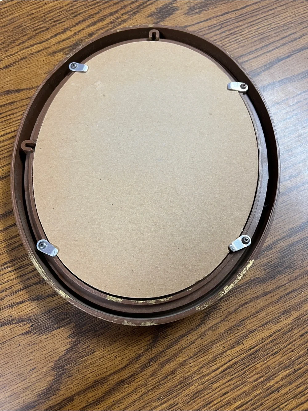 Oval Decorative Picture Frame in Antique Gold